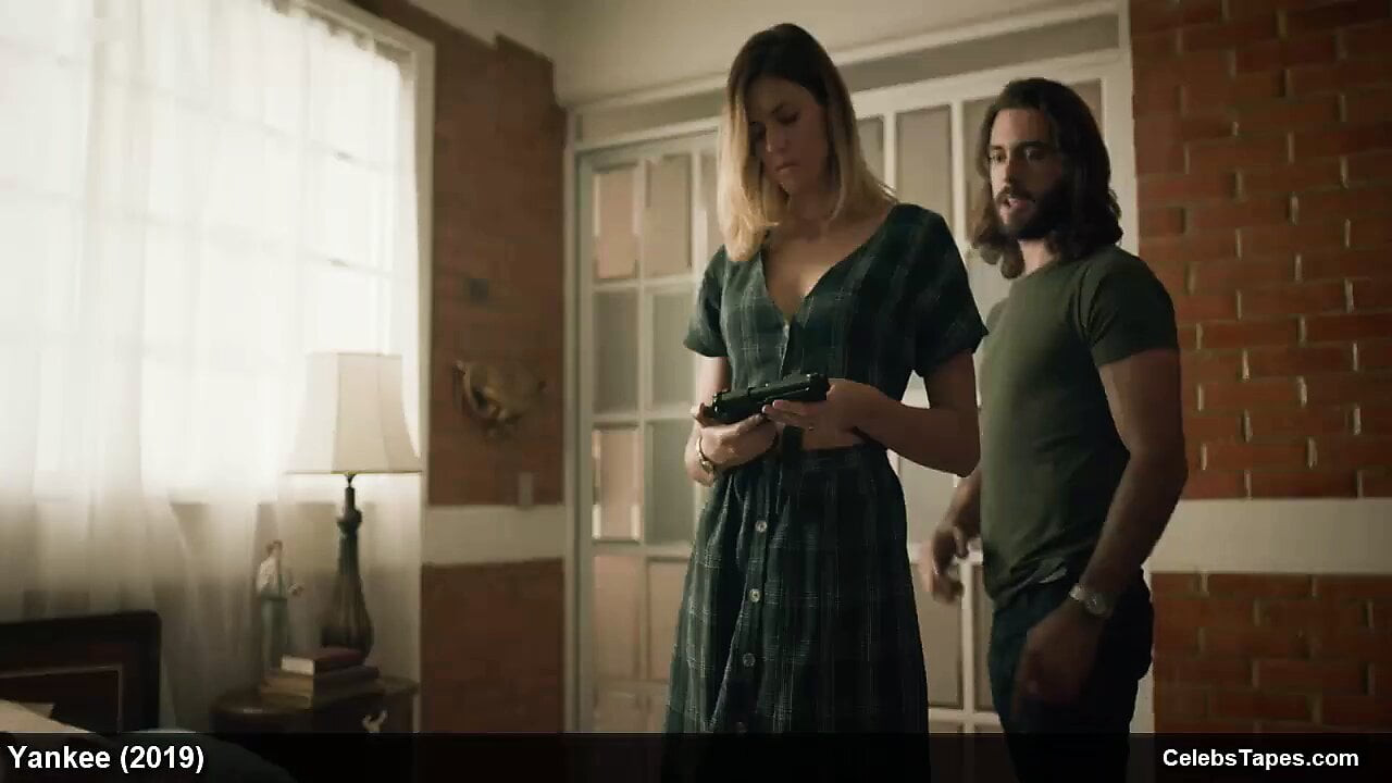 Pamela almanza filmden üstsüz ve erotik sahneler
