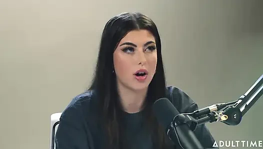 Gal ritchie: spiegler kız ve hentai sevgilisi | Adult Time Podcast