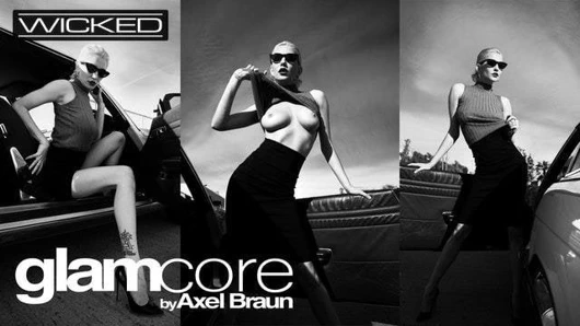 Güzel göz alıcı sarışın asansör becerdin alır - kötü