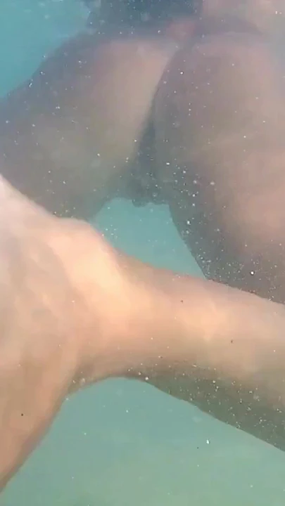 Unutulmaz an "Naked UnderWater"