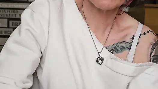 Edepsizce Konuşan Evli Kadın Beni Yeni Arkadaşıyla Aldatıyor