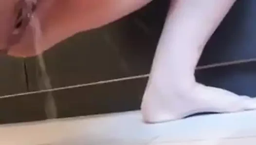 işemek sürtük yapmak bir karışıklık