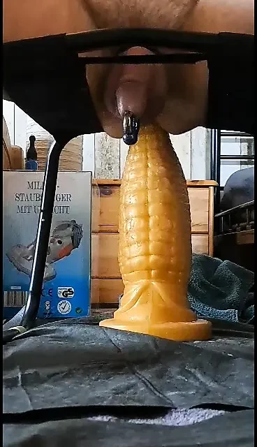 MrHankeytoys ve Badbragon'dan xxxl oyuncaklar karışımı