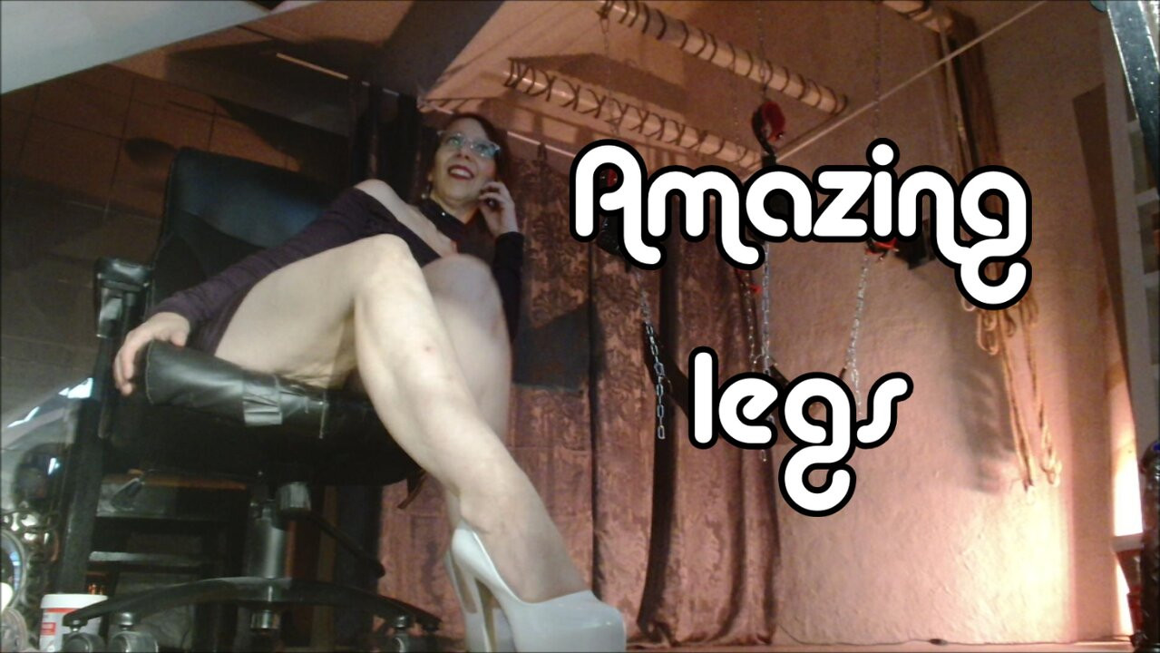 Mistressonline'ın inanılmaz bacakları