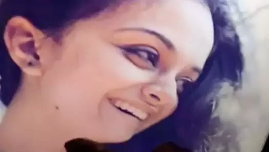 Keerthi suresh mol yüze boşalma