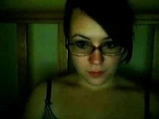 18 yaşım eski kız arkadaşı göğüsleri yanıp söner