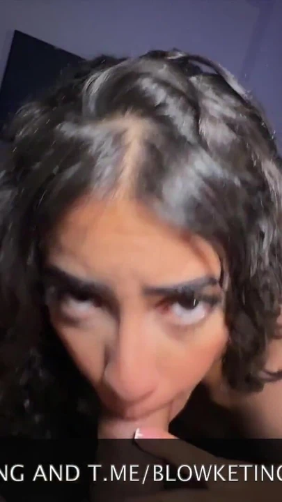 Обязательный для просмотра момент из "Я трахнул 3 красивых 18-летней геймерки - лучший трах в моей жизни"