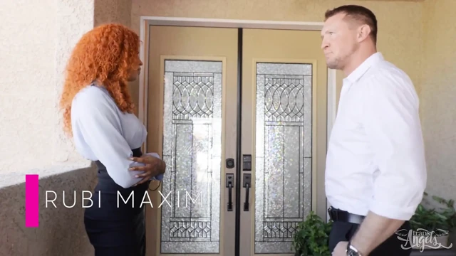 Trans angels - yaramaz pierce paris merdivende yürürken Rubi Maxim'in götünü yalamaya başlıyor