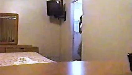 Kızıl saçlı orta yaşlı seksi kadın ev yapımı motel çekimi 1/4