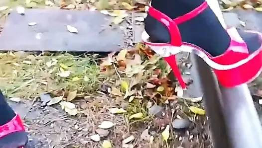 Lady l kırmızı xtreme yüksek topuklu .(video kısa versiyonu)