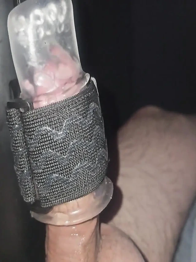 Thehandy stroker beni boşaltıyor