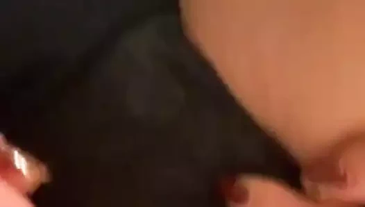 kölemi iş yerinde oyuncağıyla oynattım