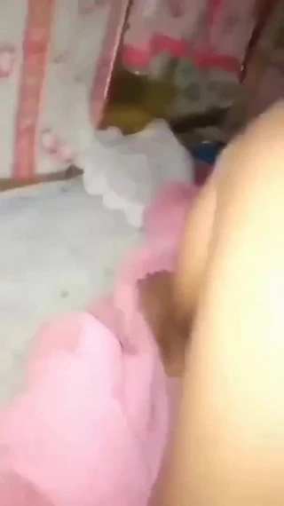 Hint kız sert mastürbasyon