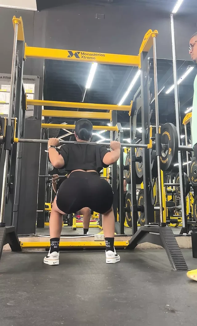 Подключение в спортзале: днем химии и притяжения