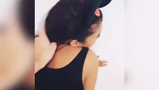 New York City, Amerika Birleşik Devletleri'nden büyük sarkık memeli esmer genç karısı büyük bir horoz tarafından becerdin alır - full hd