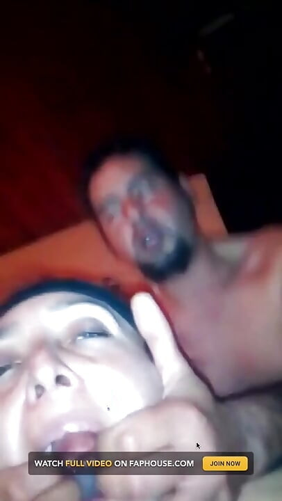 Anal süt istiyor