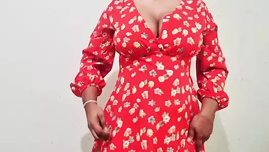 Sinhala edepsizce konuşuyor ve parmaklıyor