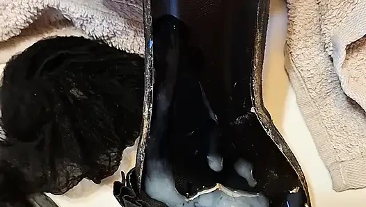 Ayakkabılara boşalma