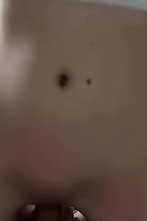 Biseksüel arkadaş en iyi arkadaşından ona mastürbasyon yapmayı öğretmesini istedi