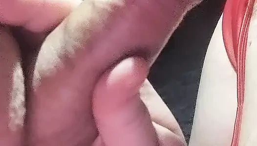 Finlandiya'da yarakla alay ediyor