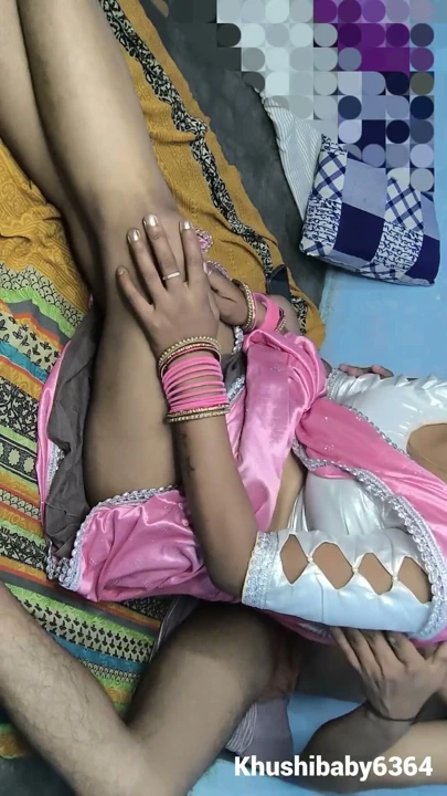 Yeni Evli En Ateşli Hint Desi Bhabi Kocasının Küçük Üvey Kardeşiyle Ağza Sikerek Sikiyor Sikik Üvey Kardeş | Klip 1