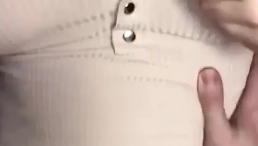 Bir Hintli eş, onu baştan çıkarmaya çalışan kocasıyla cinsel ilişkiye girer.