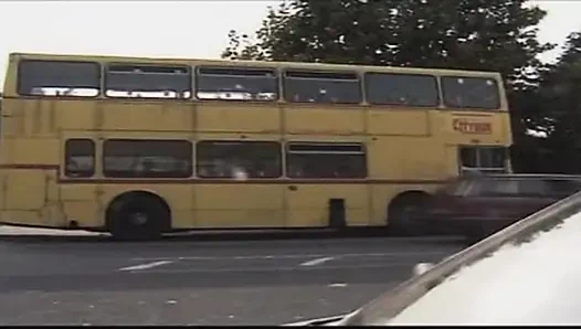 Büyük Omar'ın İngiliz maceraları: arka anal ajanlar (2001)