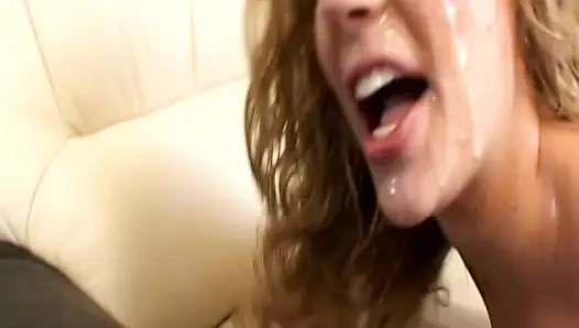 Sarışın Bebek Bukkake Oral Seks Döl Sırılsıklam Grup Seks