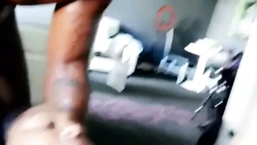 Onu penisten başka bir şey beslememek