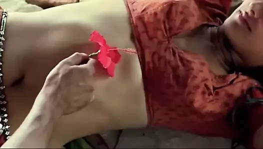 Sıcak desi köylü kadın göbek çiçek tarafından oynanan