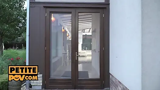 Bakış açısı - minyon sarışın Tiffany Tatum vücuduyla sana rüşvet veriyor