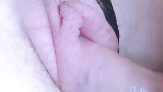 Bakire liseli kız mastürbasyondan sonra ilk kez seks yapıyor