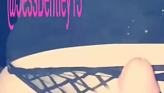 Kamera kızı boşalma çekimi