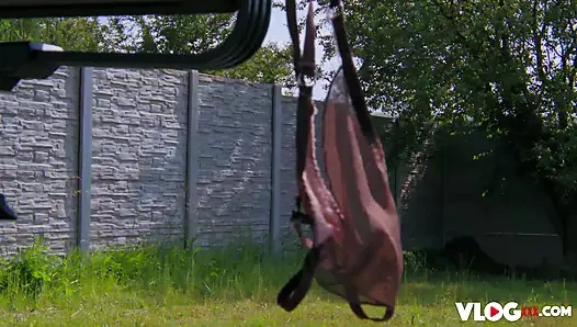 Ada Lapiedra ile güneşin altında samimi bir seans