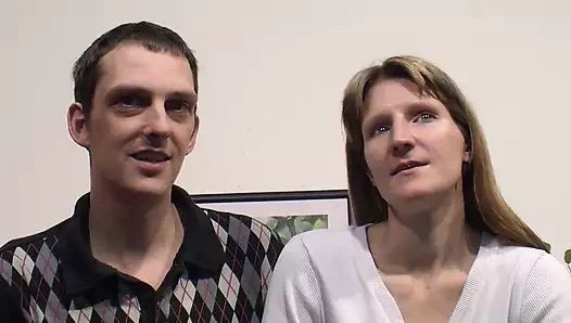 Azgın evli kadınlar üçlü seks için amlarını kiralıyor -4