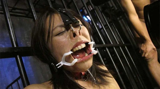 Müstehcen esmer, yayoi yanagida derin boğaz taşakları derin bir