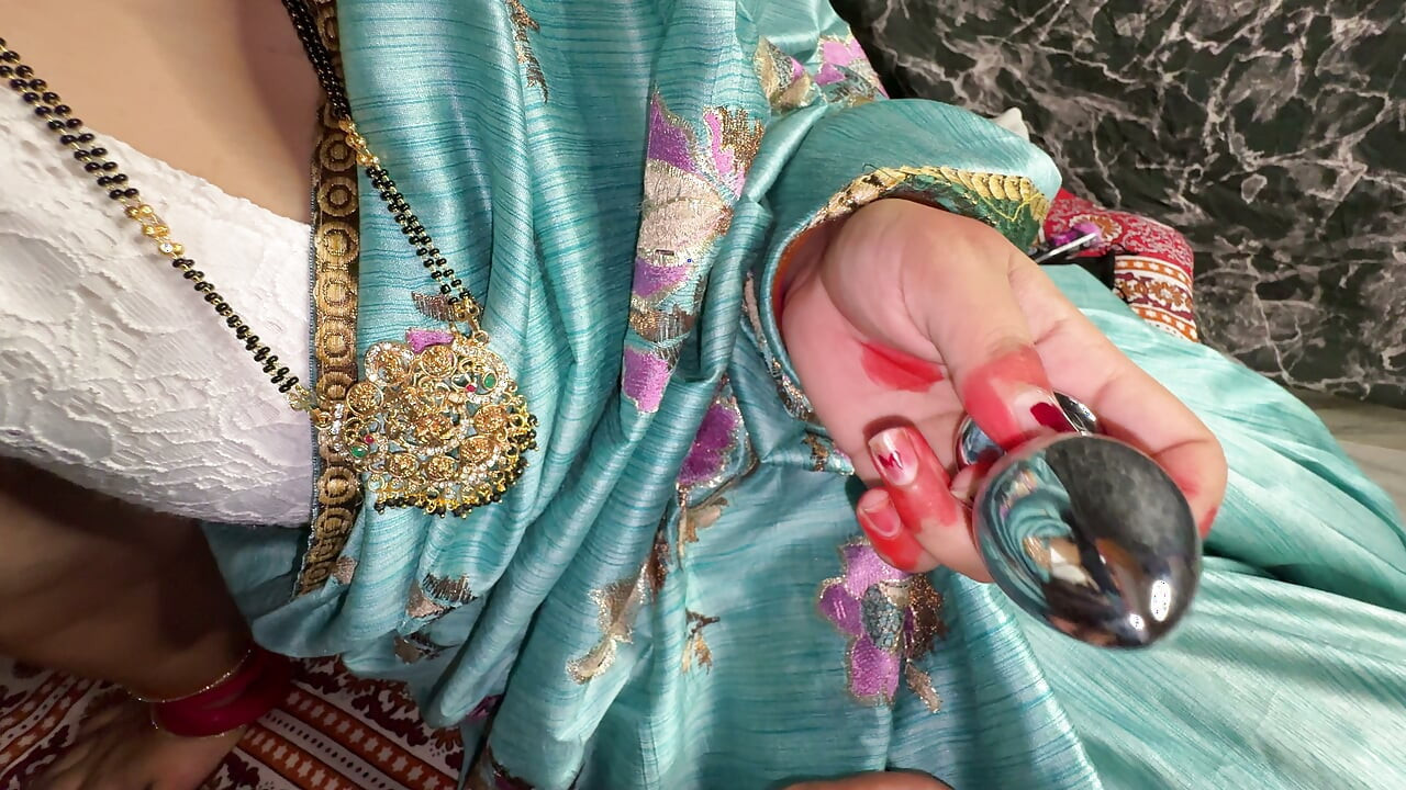 Marriage anniversary sex with hot bhabhi