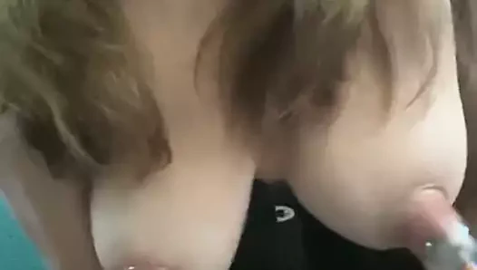 büyük oyuncağımla iniyorum