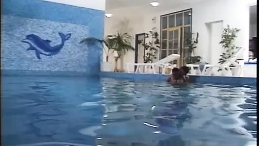 Seksi Alman nymphos ve şehvetli erkeklerle aşırı yarak sikişi
