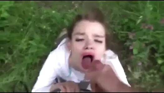 Yüz bakımı için ödeme 147 bir fahişe fantezi hikayesi