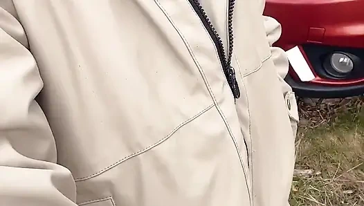 Go Outside Then Pissing Pussy Show up