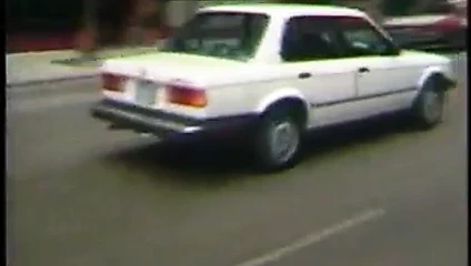 Toi sarkık sarkıklarını paylaşıyor