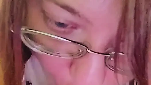 Üvey kız kardeşin meydan okuması oyunun ilk seviyesini geçti