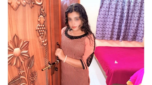 Hintli güzel bayanlar Taylor sıkı amcık sikişi tam Hintçe ses mms, Hintli desi evde yalnız Taylor büyük zenci yarağı alıyor sert xxxx