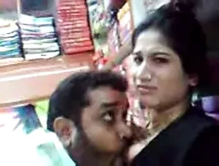 Pakistani Cloth Market Sucking