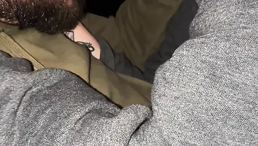 Eve varana kadar bekleyemedi ve kiliseye park lot'a çektik