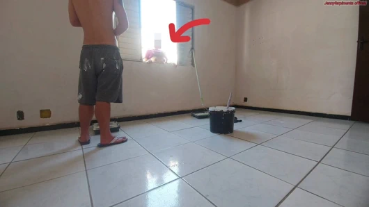 Buna dayanamadım ve ressamın büyük yarağıyla seks yaptım, açgözlü piç amımı tamamen boşalttı