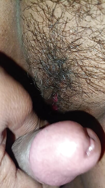 Peli cudai ladki ki choti cut me