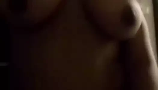 Budak sabah güzel göğüsler sürme