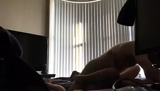 Genç busty asyalı onu kesintisiz orgazm kontrol edemez